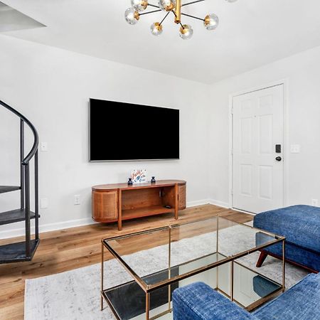 Remodeled And New - Walk To Downtown Auburn Apartamento Exterior foto